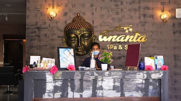 Soins d'aromathérapie, massages des tissus profonds
