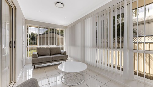 11 Wills Avenue Golden Beach QLD