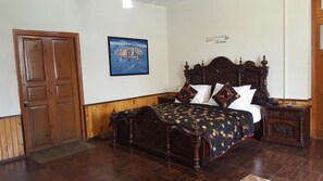 Free WiFi - Pine Top Hotel (Murree)