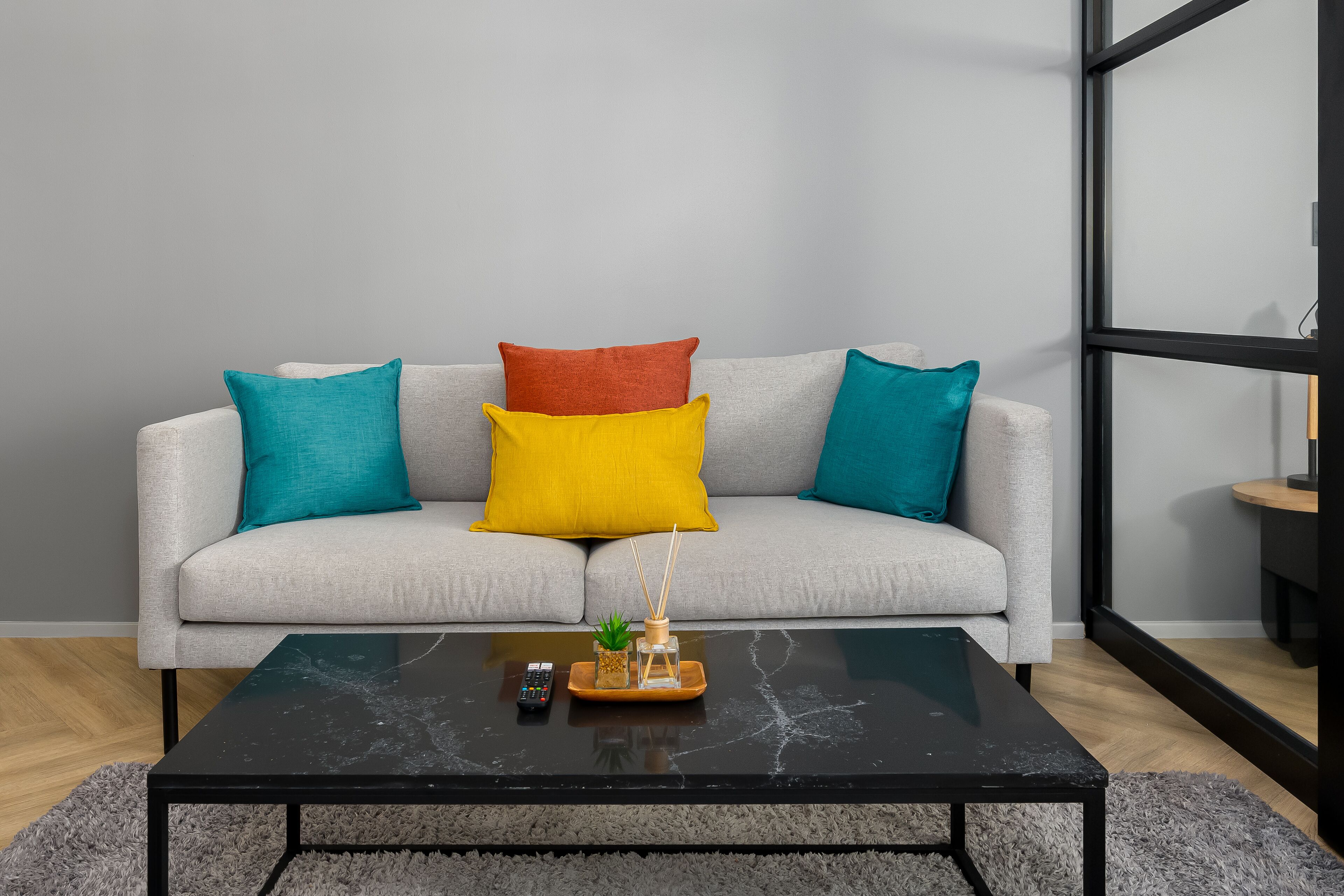 Studio Ville | Coin séjour | Télévision à écran plat de 50 pouces avec chaînes par câble, télévision