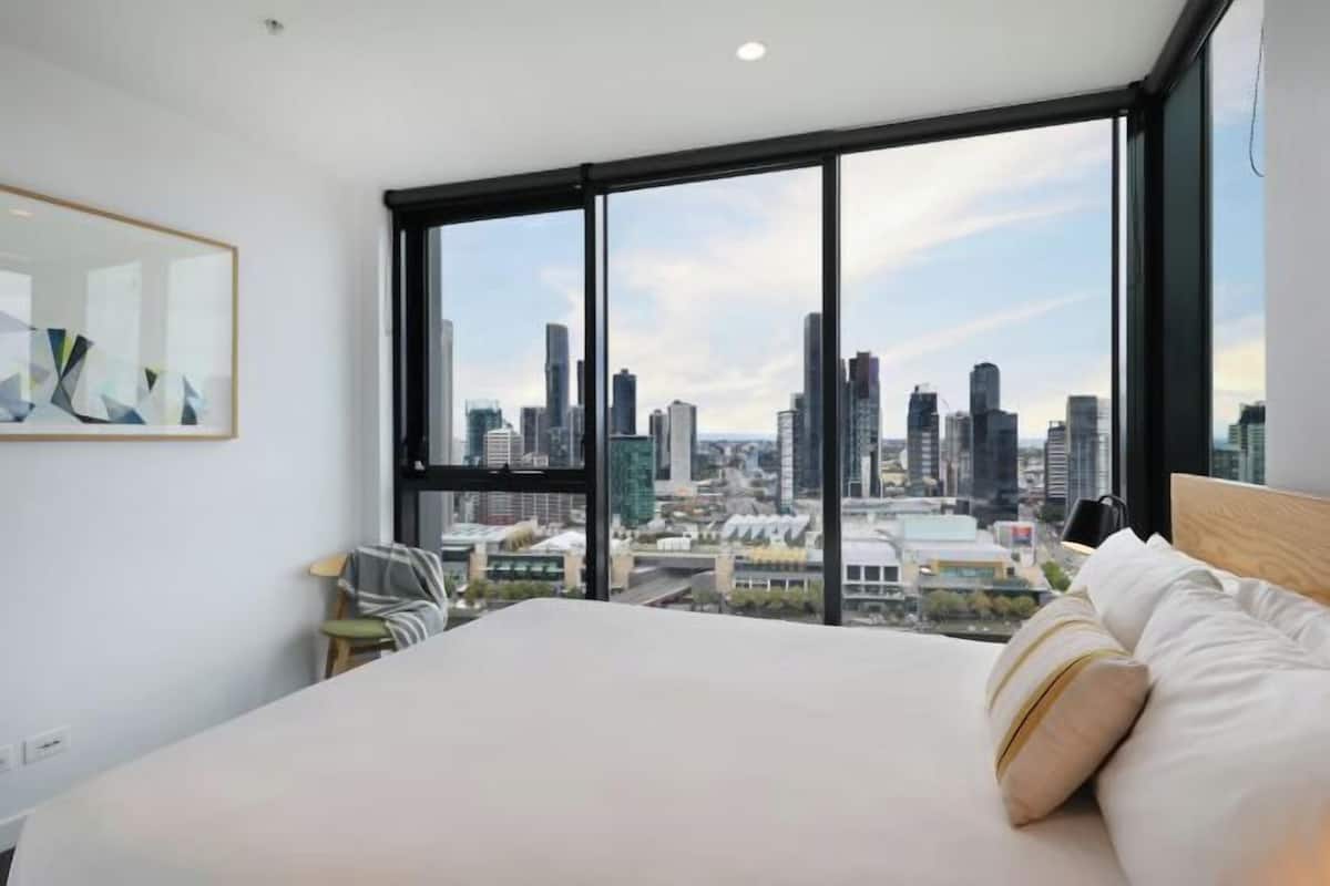 1 bedroom, in-room safe, desk, blackout curtains