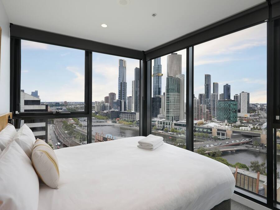 Panoramic Penthouse | In-room safe, desk, blackout drapes, iron/ironing board