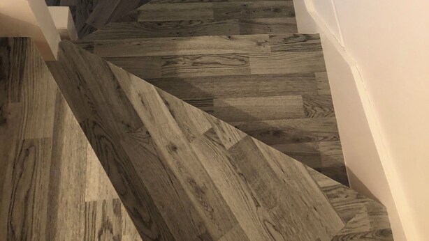 Handrails in stairways - Modern House (Manchester)