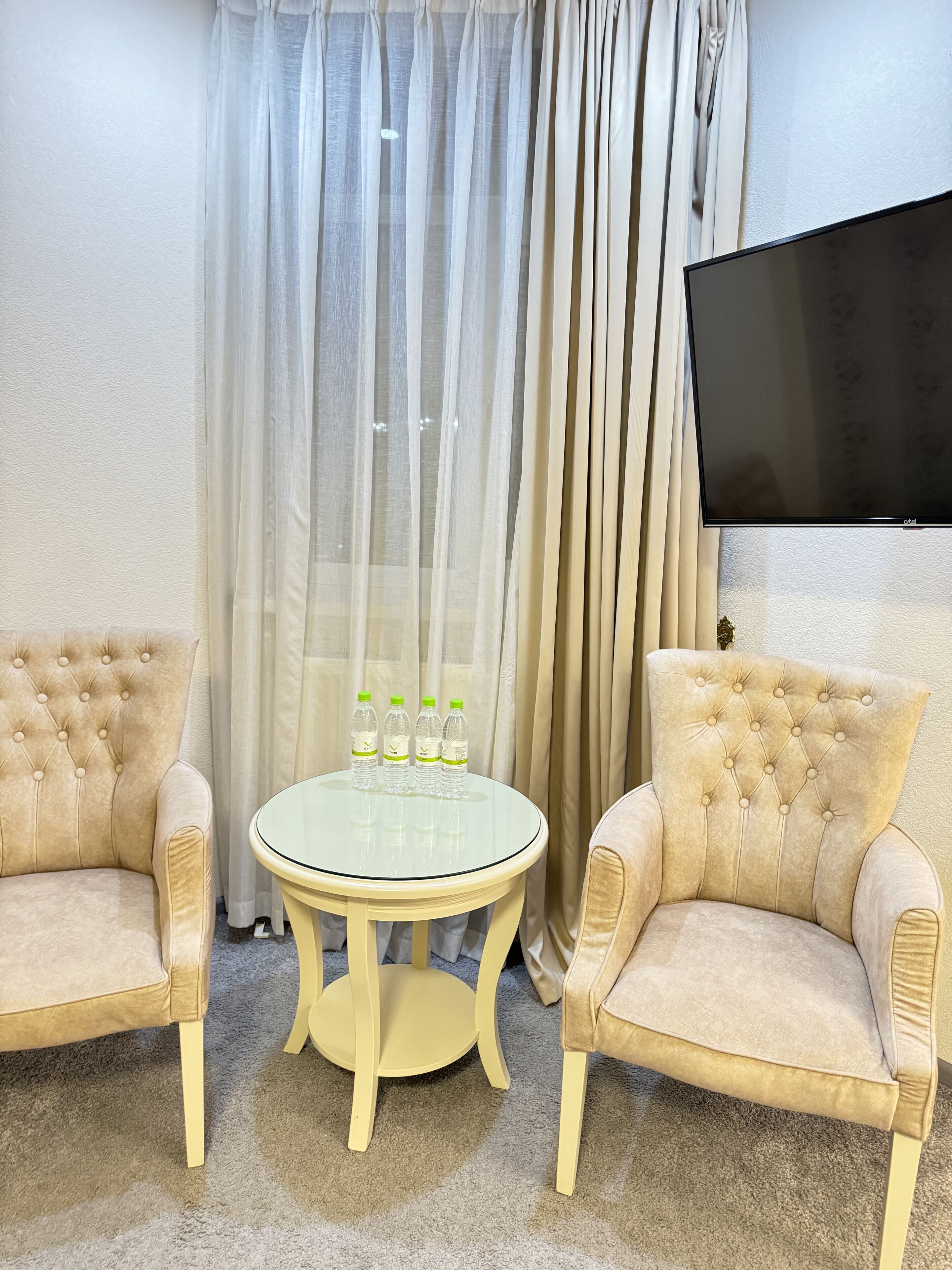 Premium bedding, down duvets, pillow-top beds, in-room safe