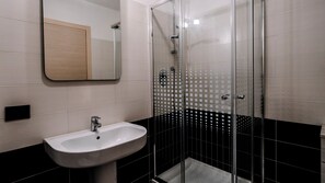Dusche, Bidet, Handtücher