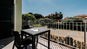 Apartment (1 Bedroom) | Interior - Mimosa 1 int 7 (Cervo)