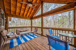 Property grounds - Leisure Bear Lodge (Ellijay)