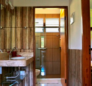 Chalet Deluxe | Salle de bain | Douche