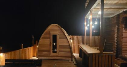 Loghouse with amazing view and sauna