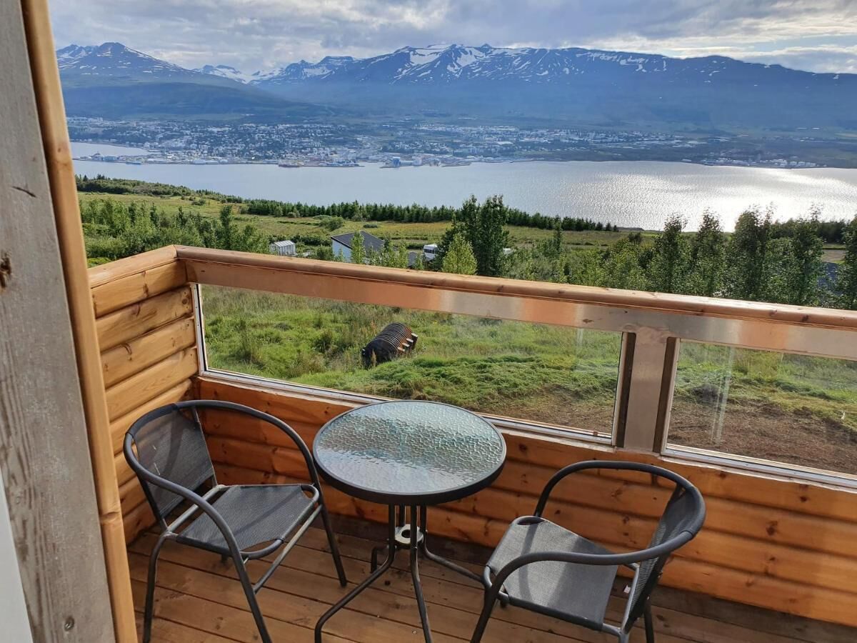 Quarto panorâmico | 2 quartos, Wi-Fi de cortesia, roupa de cama