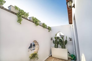 Maison | Enceinte de l’hébergement