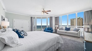 4 室のベッドルーム、アイロン / アイロン台、WiFi (無料)、ベッドシーツ