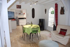 Dining - Séjour à Beaubaton - Mignaloux-beauvoir (MIGNALOUX-BEAUVOIR)