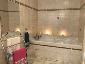 Bathtub - Les Petites Chaumes - Champagne-le-sec (CHAMPAGNE-LE-SEC)