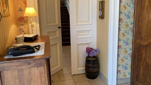 Interior - Gîte Du Theil Au Servant (LA CHAPELLE-VIVIERS)