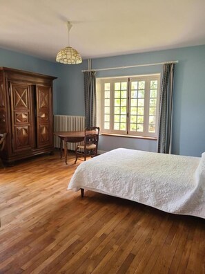 3 bedrooms - La Maison du Régisseur (VALDIVIENNE)