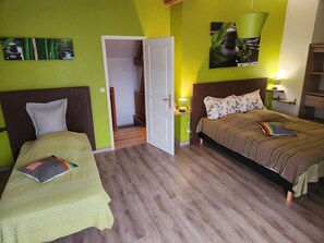 2 bedrooms