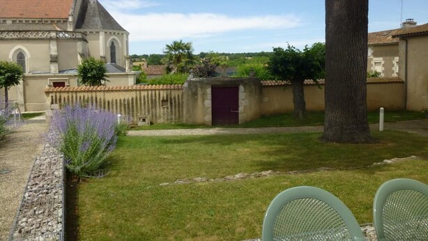 Property grounds - Les Noisettes - Lhommaize (LHOMMAIZE)