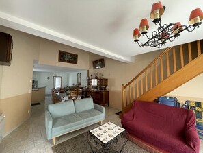 Living area - Le Petit Ru - Lizant (LIZANT)
