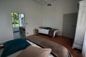 4 quartos, acesso para cadeiras de rodas