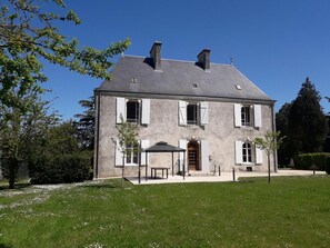 Exterior - La Charmille - Saint-gaudent (SAINT-GAUDENT)