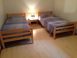 2 bedrooms