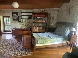 4 bedrooms - Le Moulin de L'anglée (SANXAY)
