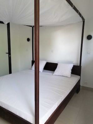 Literie de qualité supérieure, décoration personnalisée, bureau