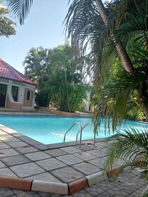 Pool - Le Tropicana (Mahajanga)