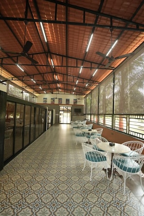 Restaurant - Raaj Resort (Panvel)