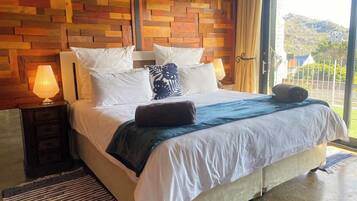 2 bedrooms, iron/ironing board, travel crib, WiFi
