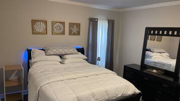 3 bedrooms, iron/ironing board, free WiFi, bed sheets