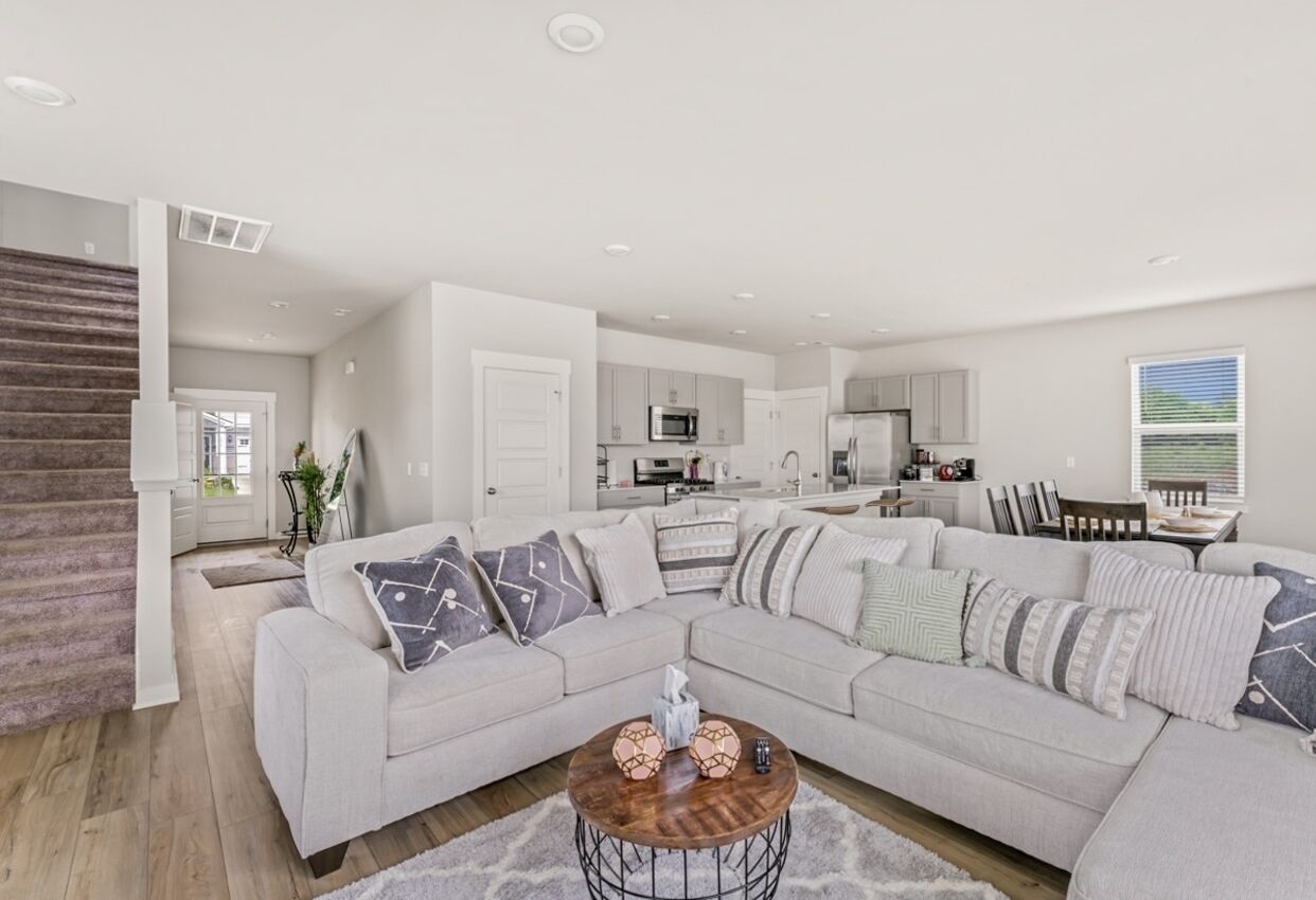 Single home downtown Lebanon TN