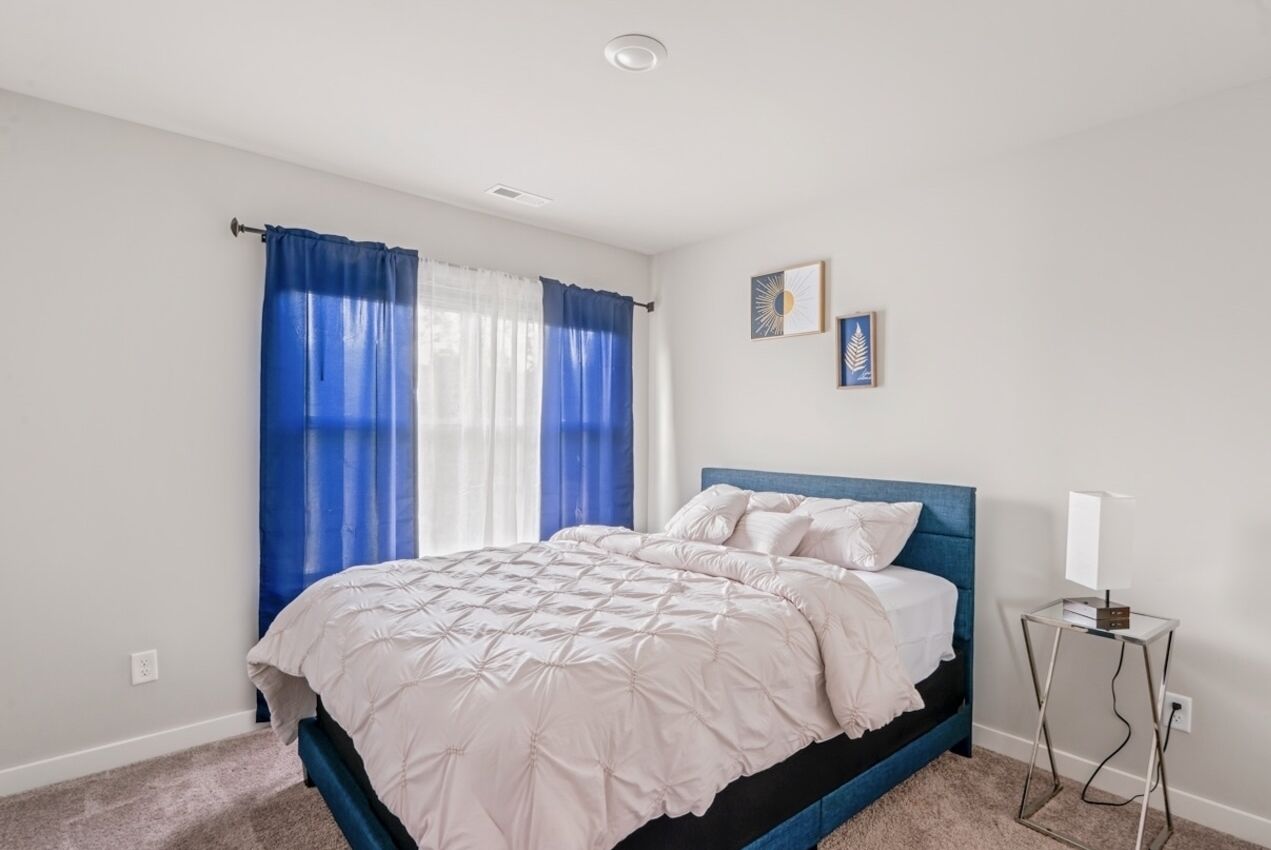 Single home downtown Lebanon TN