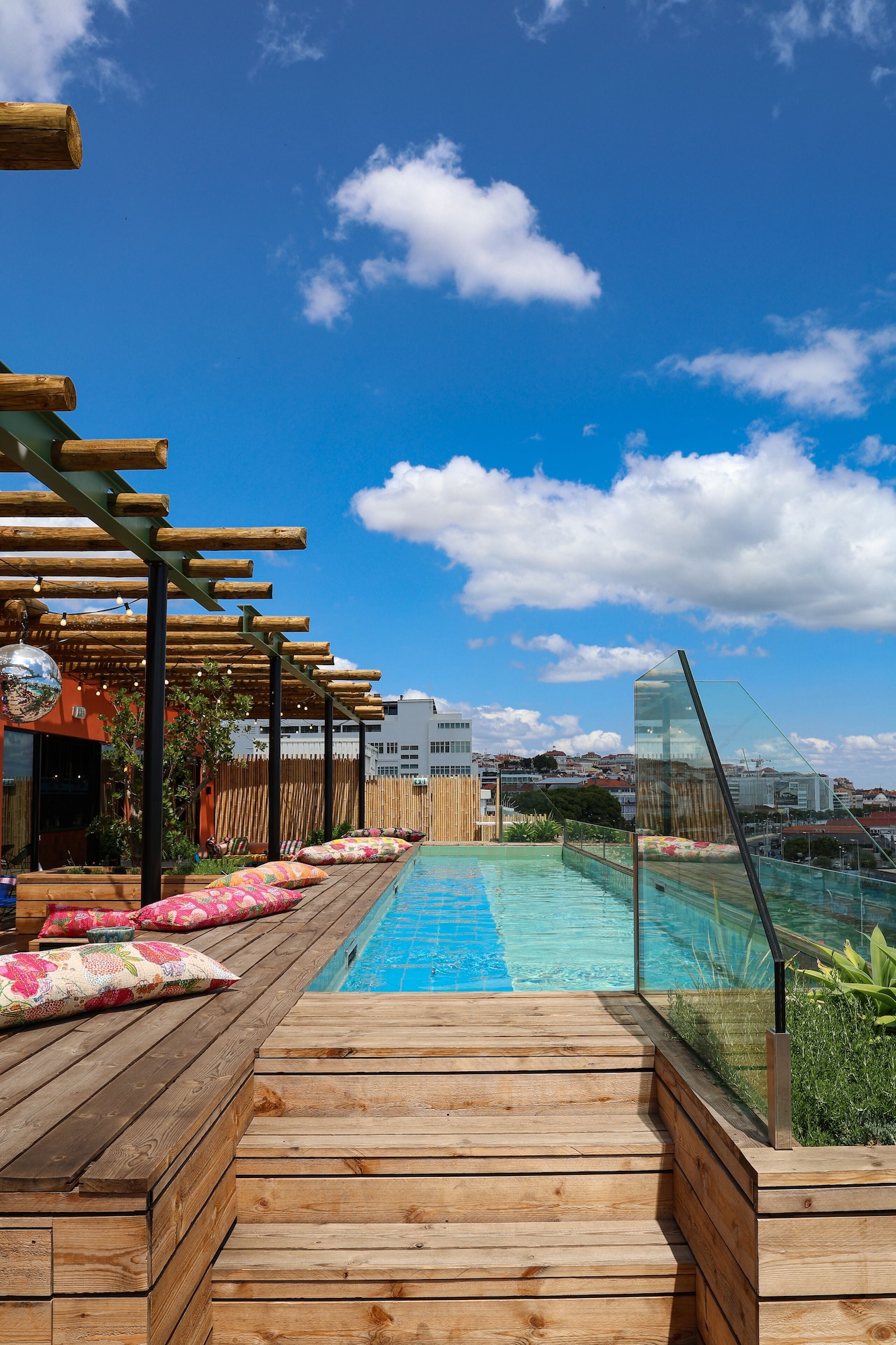 Outdoor pool, pool loungers