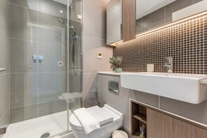 Apartment | Bathroom - The Woodberry Collection (London)