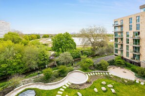 Exterior - The Woodberry Collection (London)