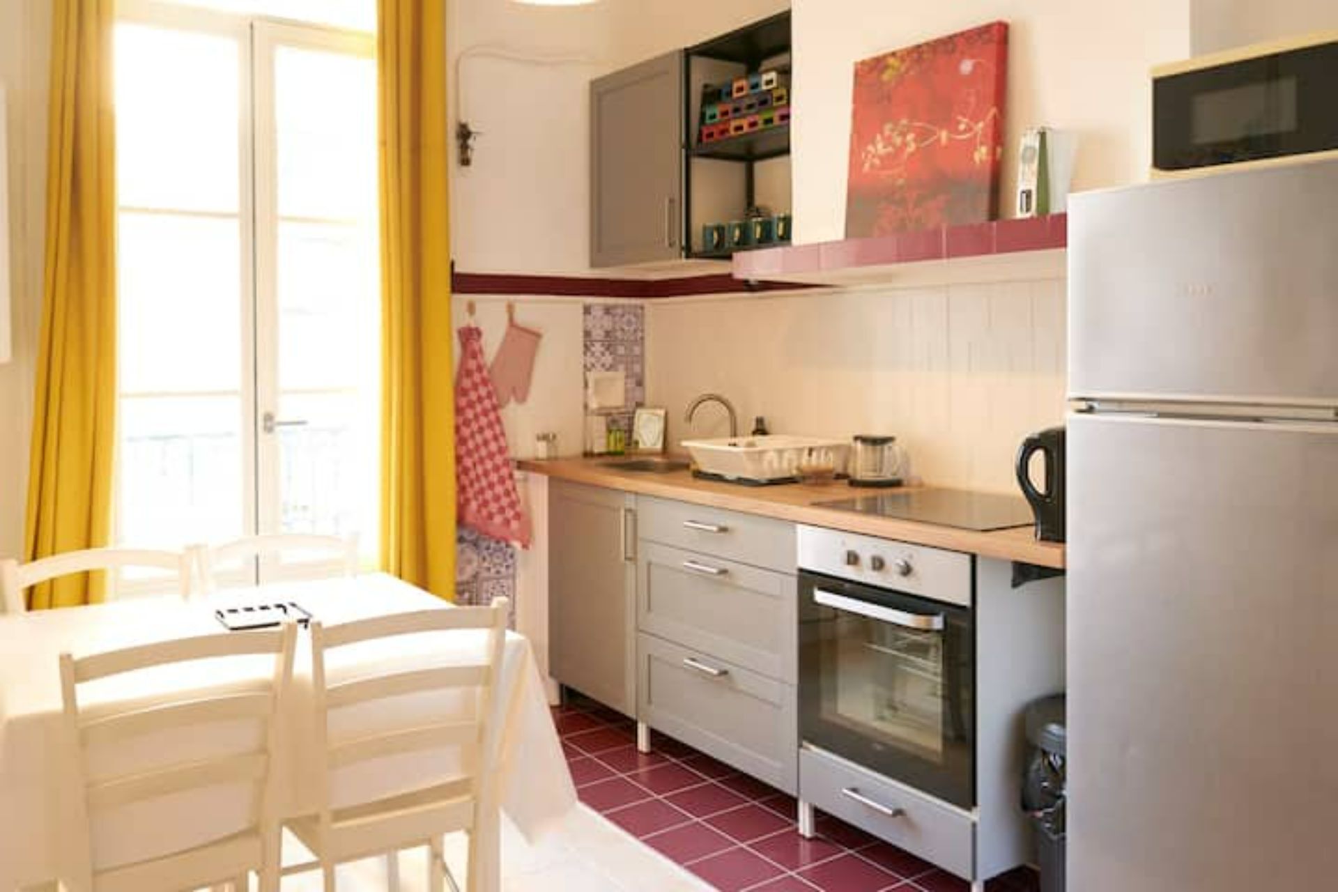 Petit nid Douillet Coeur de Ville de Sète, Avec Espace de Travail