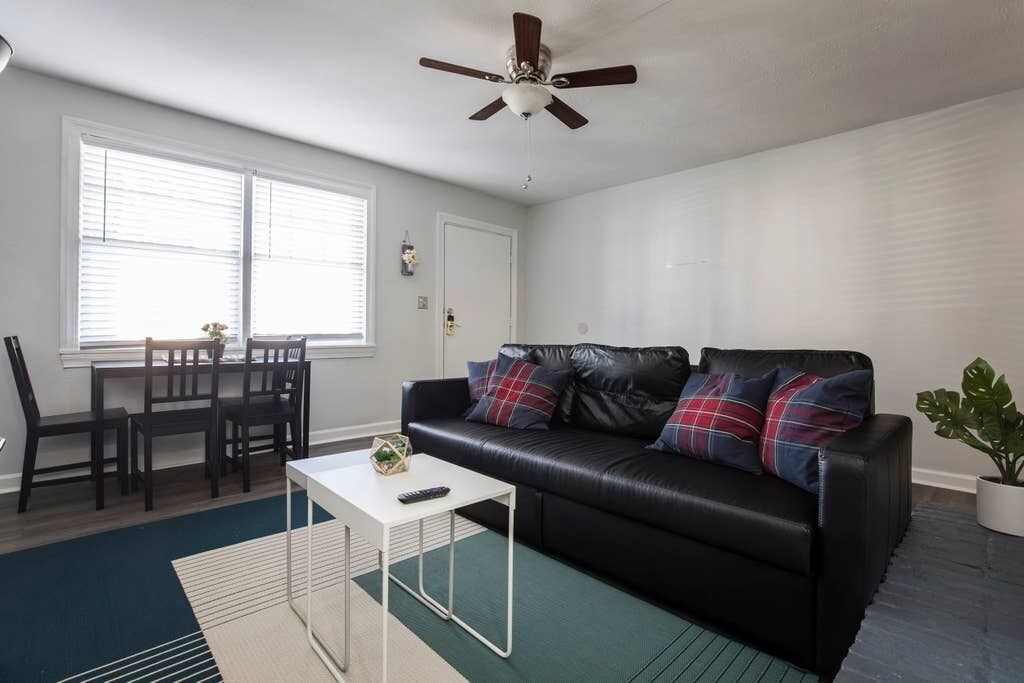 Modern yet historic 3BR House by CozySuites