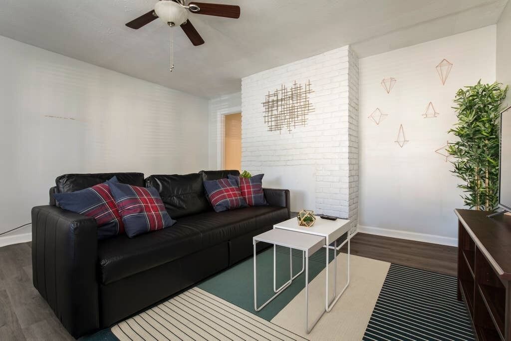 Modern yet historic 3BR House by CozySuites