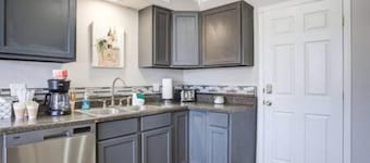 La Palma Guesthouse - Near Texas Tech