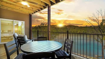 Condo, Multiple Beds, Patio (Lakeview Oasis) | Outdoor dining