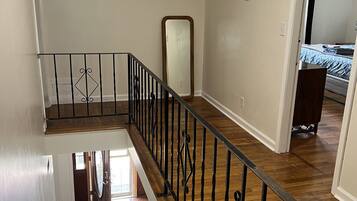 House, 4 Bedrooms | Interior