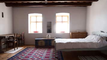 Traditional-Haus | 2 Schlafzimmer, individuell dekoriert, individuell eingerichtet