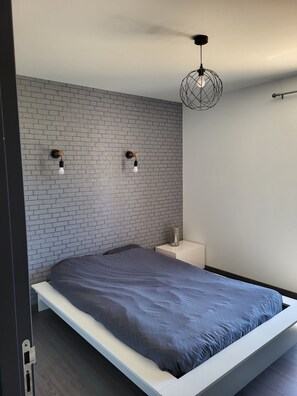 3 chambres, bureau, lit de bébé portatif, accès au Wi-Fi (inclus)