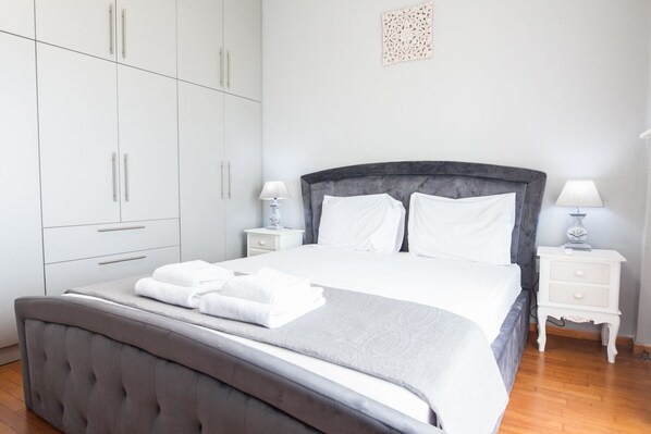 Apartment | 2 bedrooms, iron/ironing board, free WiFi