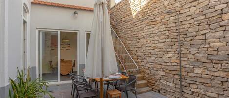 Villa | 5 bedrooms, soundproofing