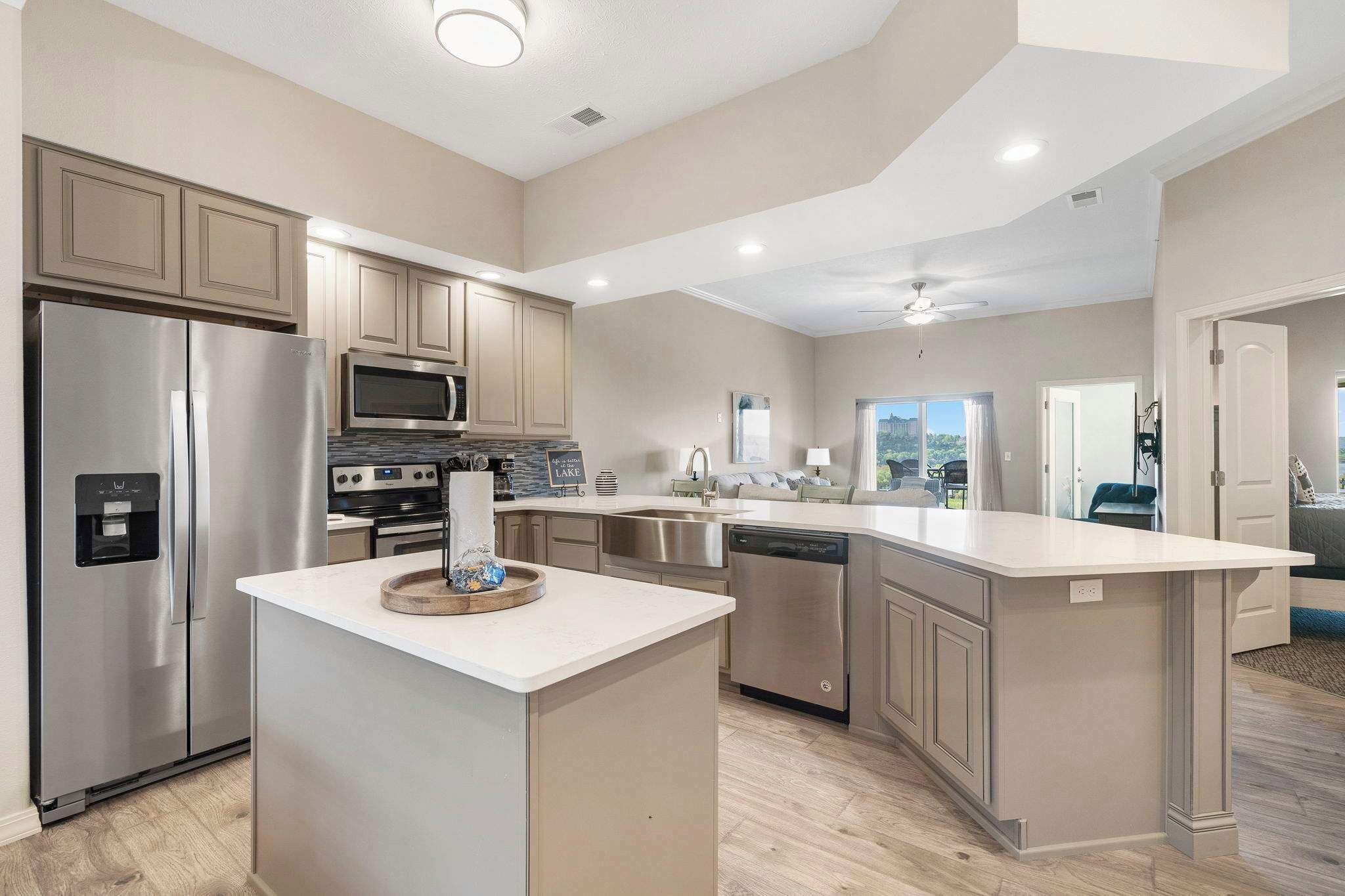 Kondominium, Beberapa Tempat Tidur, patio (It's a Good Life) | Dapur pribadi | Mesin pembuat kopi/teh dan peralatan masak/sendok-piring