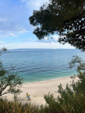 Beach - Apartment Tiki - with a large, fenced garden (Split)