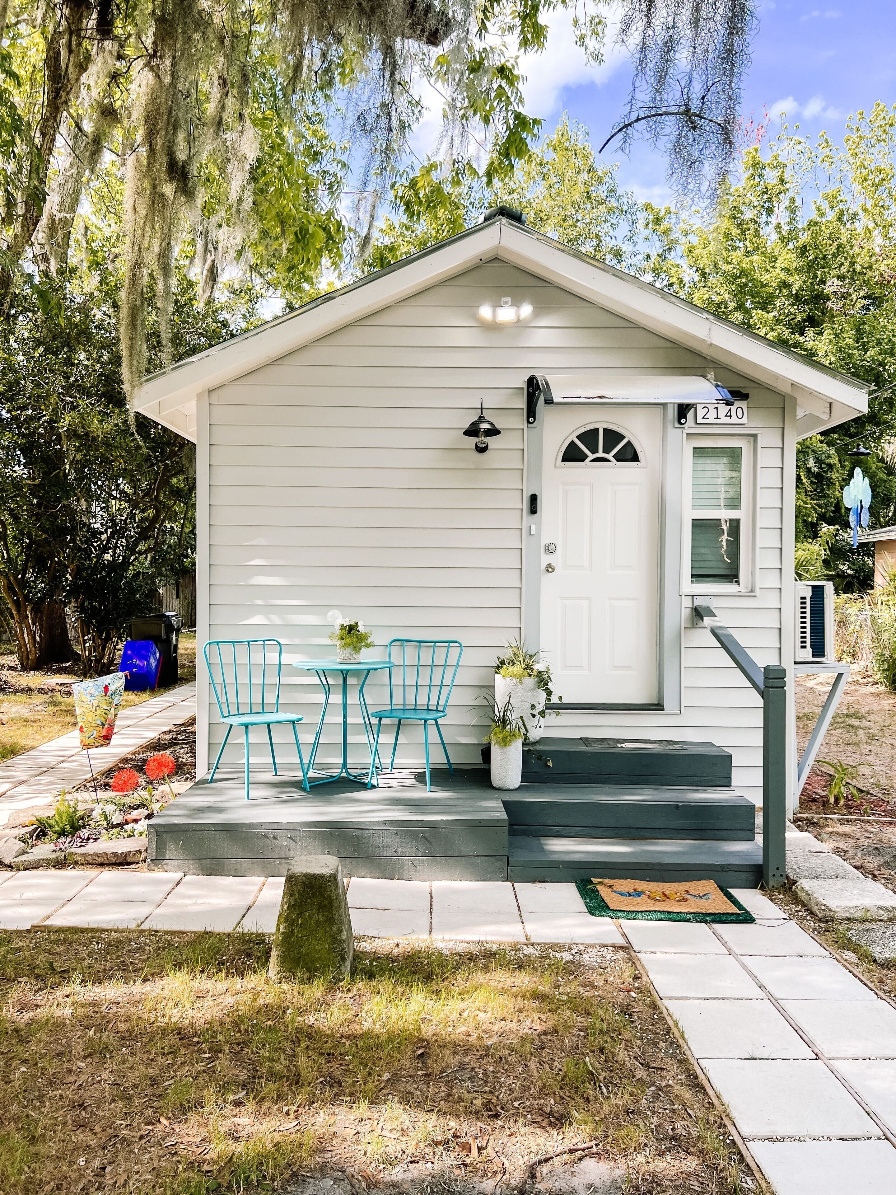 The Petite Retreat – Tiny House in Gainesville!